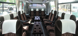 中型バス車内画像01